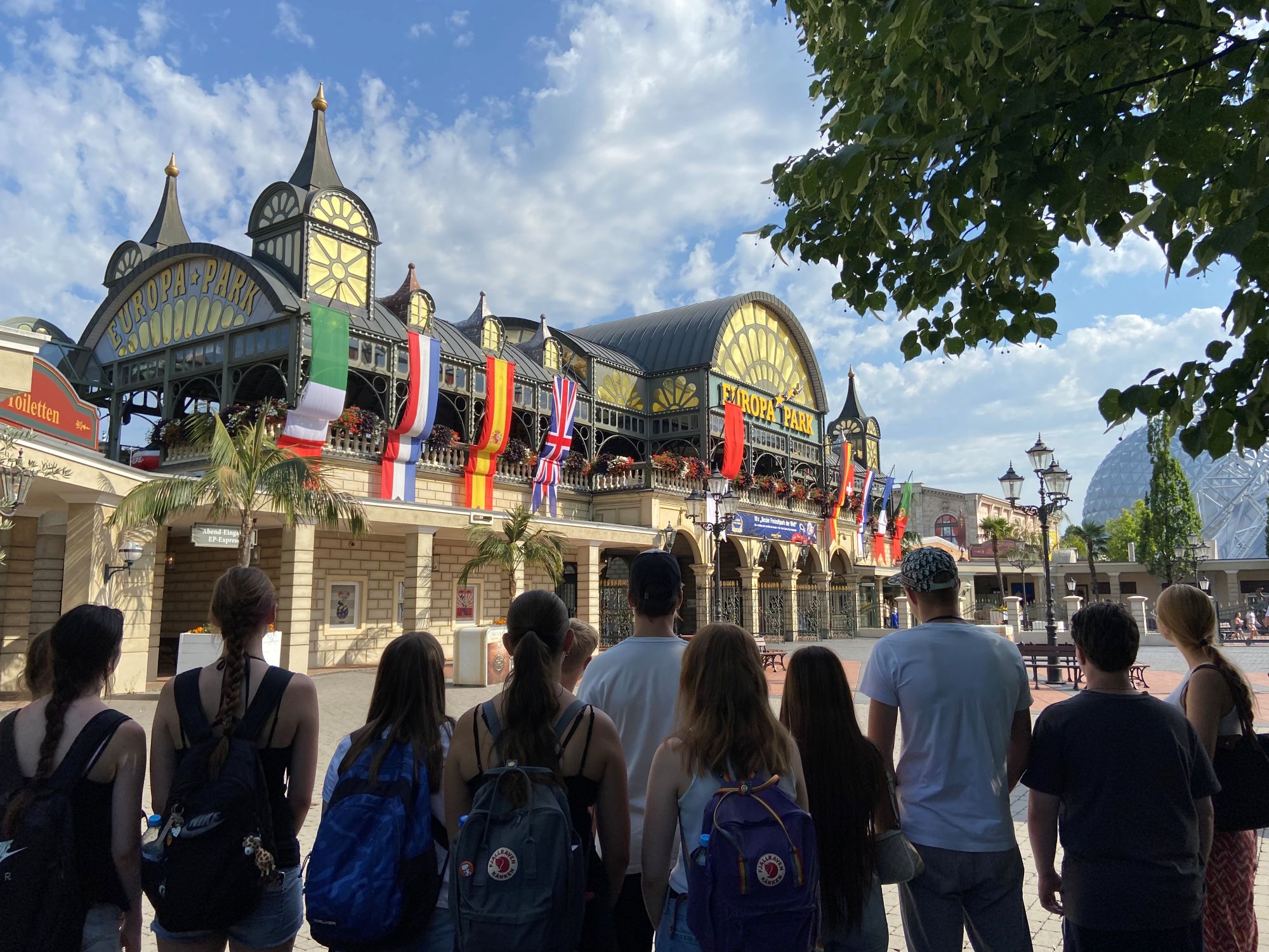 Ausflug der Lerngruppe 10b in den Europa-Park Rust – Bild zum Artikel