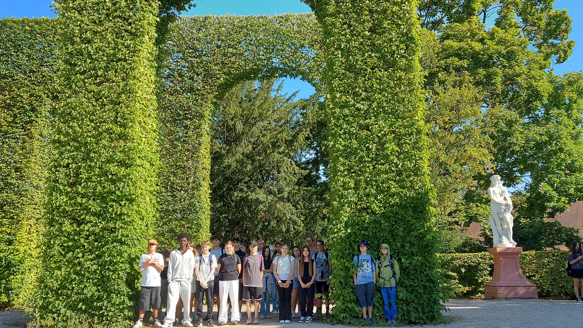 Mit guter Laune auf Schlosskurs – Ausflug der Lerngruppe 6a nach Schwetzingen – Vorschau der Nachricht